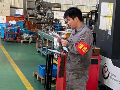立足本职当主人，义务担当为将来 ---记湖州太平微特电机有限公司生产车间实行值班长制度