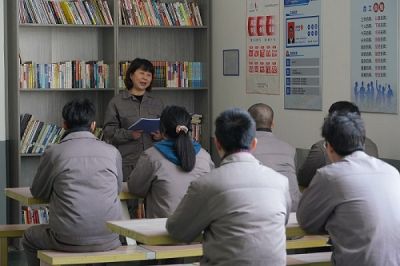 两会精神进基层 人大代表宣讲忙